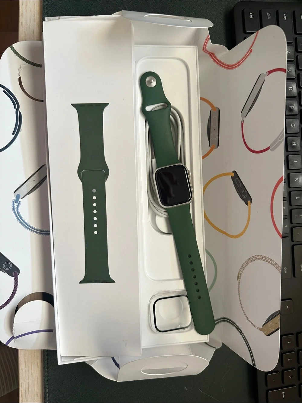 Apple Watch Starlight Aluminum Case 41mm